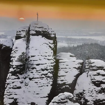 Apartment An-der-bastei-i-mit-garten *